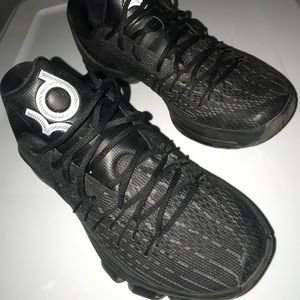 Nike KD Tennis shoes